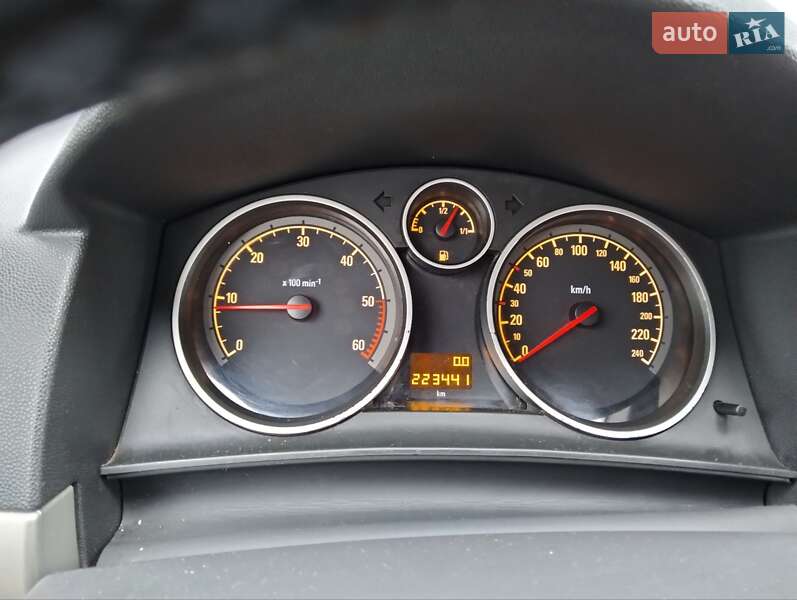 Универсал Opel Astra 2008 в Киеве