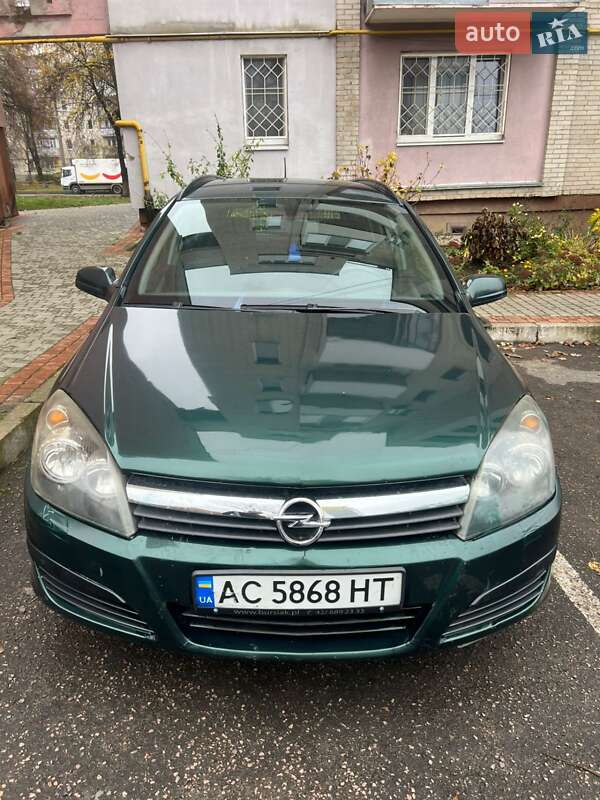 Універсал Opel Astra 2005 в Луцьку