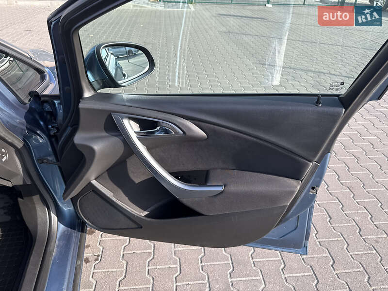 Универсал Opel Astra 2012 в Киеве фото 11 Универсал Opel Astra 2012 в Киеве