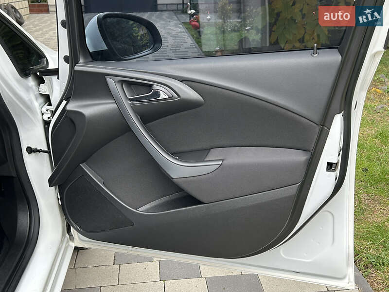 Седан Opel Astra 2017 в Мукачевому фото 14 Седан Opel Astra 2017 в Мукачевому