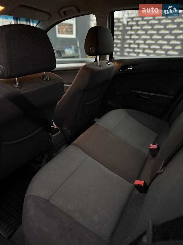 Хетчбек Opel Astra 2006 в Києві