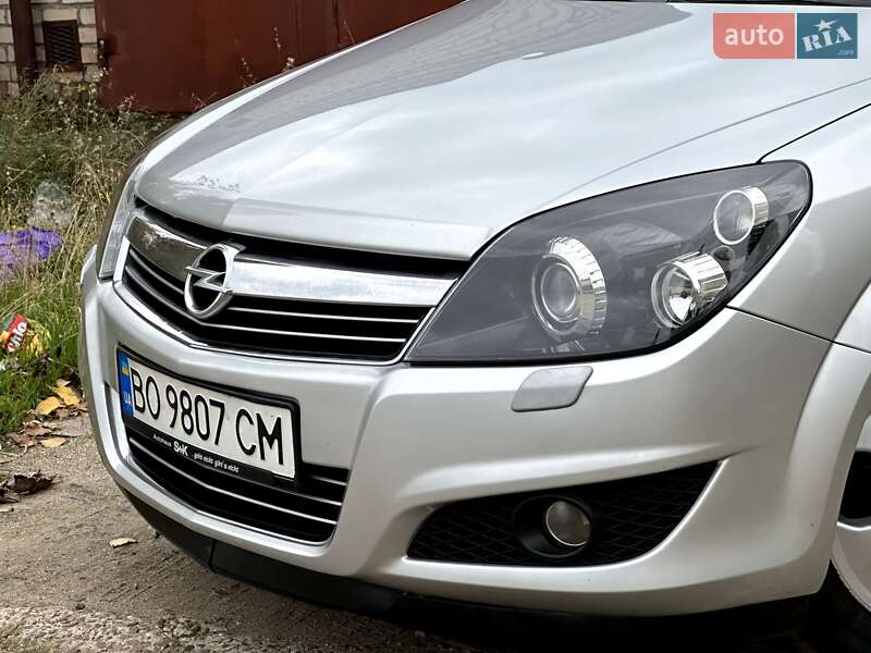 Универсал Opel Astra 2009 в Николаеве фото 10 Универсал Opel Astra 2009 в Николаеве
