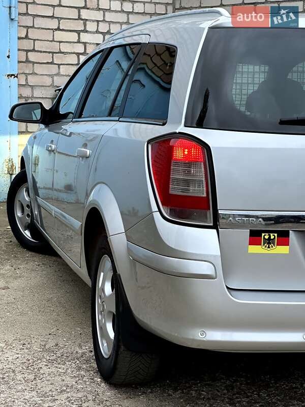 Универсал Opel Astra 2009 в Николаеве фото 22 Универсал Opel Astra 2009 в Николаеве