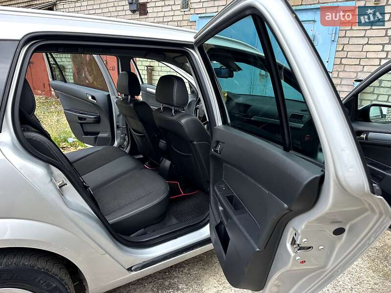 Универсал Opel Astra 2009 в Николаеве фото 37 Универсал Opel Astra 2009 в Николаеве