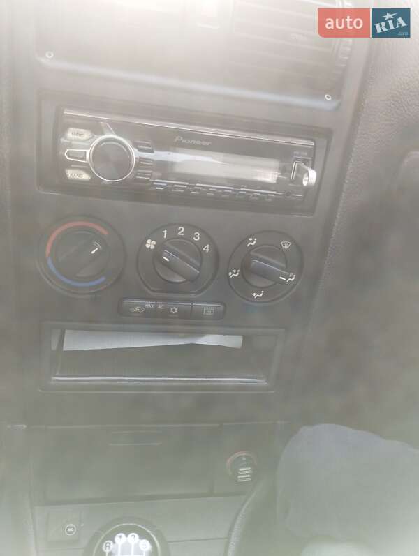 Седан Opel Astra 2004 в Коростене