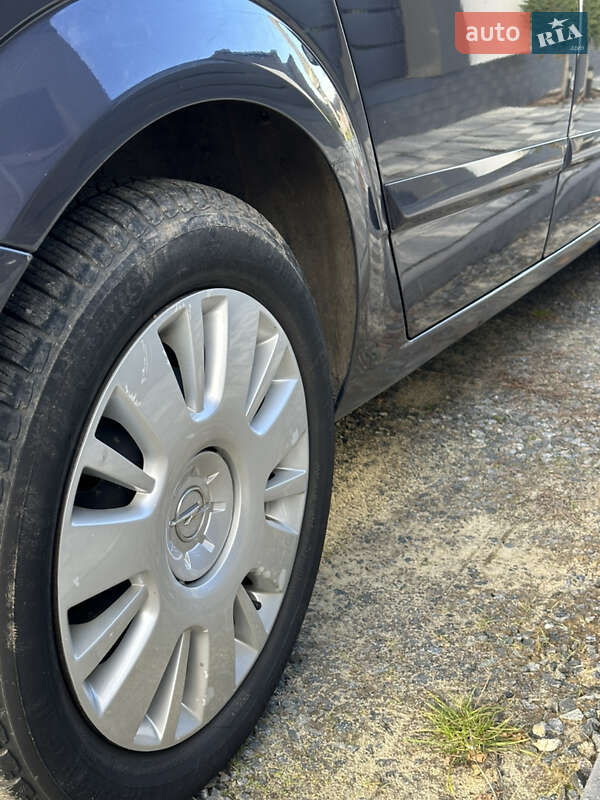 Универсал Opel Astra 2008 в Перемышлянах