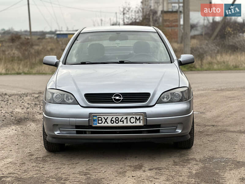 Седан Opel Astra 2007 в Новому Бузі