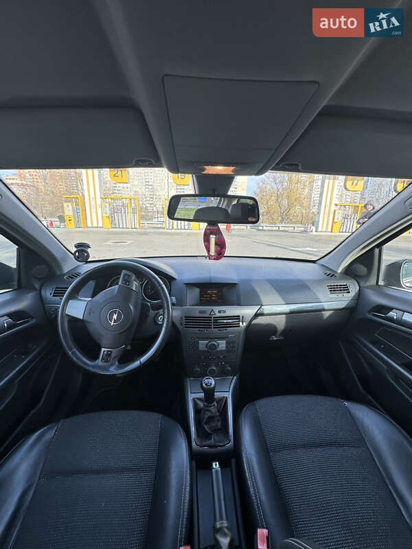 Хэтчбек Opel Astra 2004 в Киеве фото 5 Хэтчбек Opel Astra 2004 в Киеве