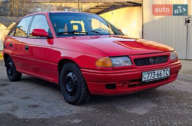 Хэтчбек Opel Astra 1996 в Ивано-Франковске