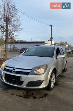 Универсал Opel Astra 2005 в Костополе