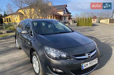 Универсал Opel Astra 2015 в Рожнятове