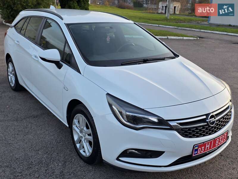Универсал Opel Astra 2018 в Ровно фото Универсал Opel Astra 2018 в Ровно