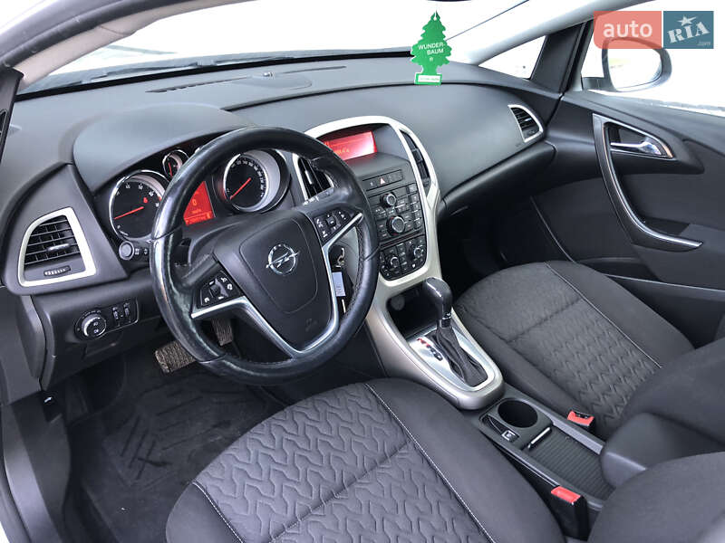 Хетчбек Opel Astra 2014 в Львові фото 34 Хетчбек Opel Astra 2014 в Львові