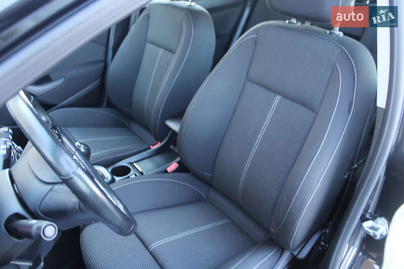 Универсал Opel Astra 2015 в Дрогобыче фото 51 Универсал Opel Astra 2015 в Дрогобыче