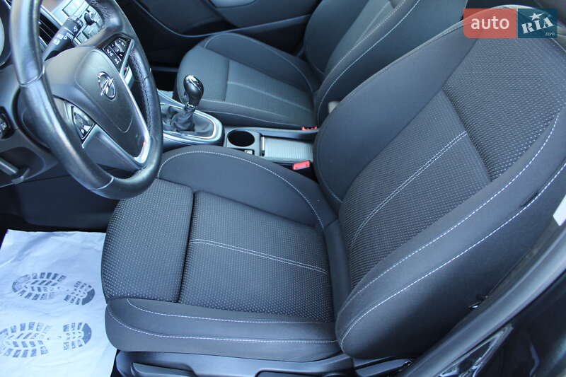 Универсал Opel Astra 2015 в Дрогобыче фото 53 Универсал Opel Astra 2015 в Дрогобыче