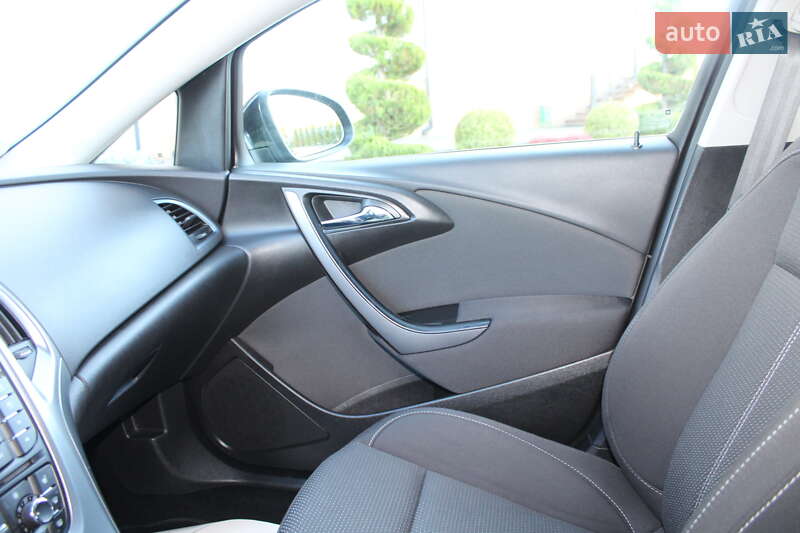 Универсал Opel Astra 2015 в Дрогобыче фото 66 Универсал Opel Astra 2015 в Дрогобыче