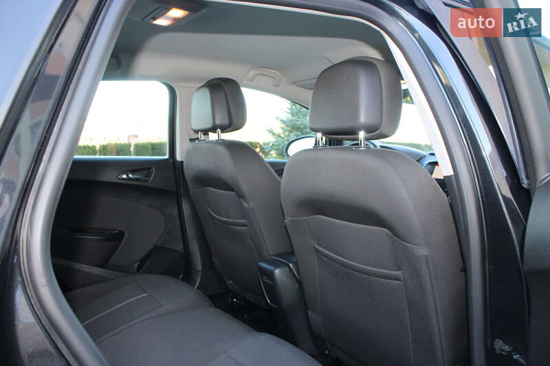 Универсал Opel Astra 2015 в Дрогобыче фото 90 Универсал Opel Astra 2015 в Дрогобыче