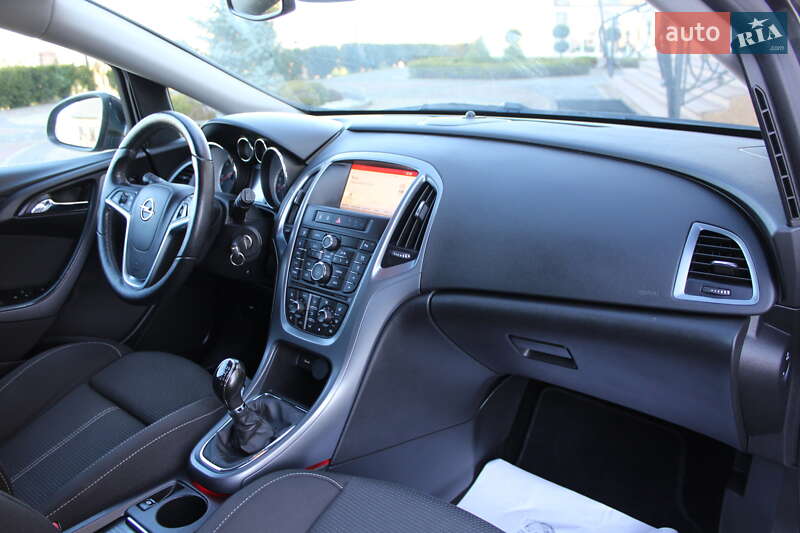 Универсал Opel Astra 2015 в Дрогобыче фото 94 Универсал Opel Astra 2015 в Дрогобыче