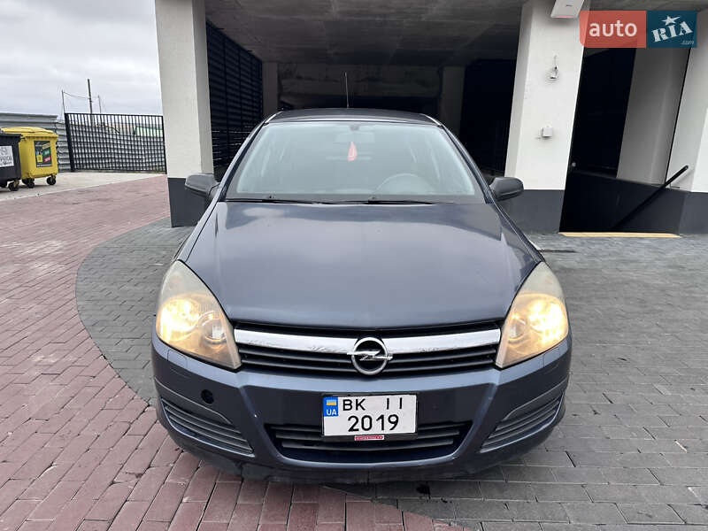 Хэтчбек Opel Astra 2006 в Ровно фото 3 Хэтчбек Opel Astra 2006 в Ровно