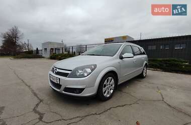 Универсал Opel Astra 2004 в Сумах