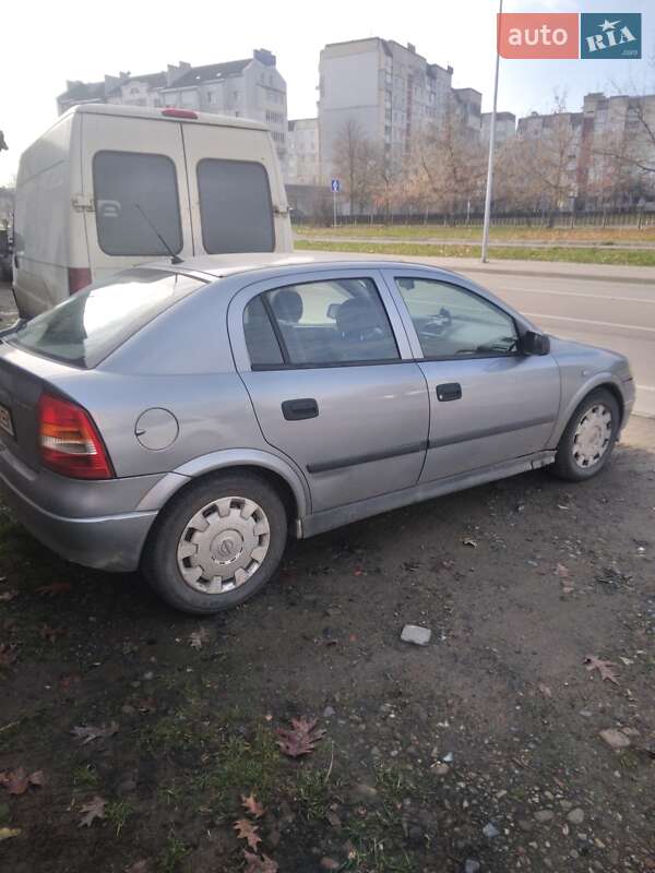 Хэтчбек Opel Astra 2005 в Ивано-Франковске