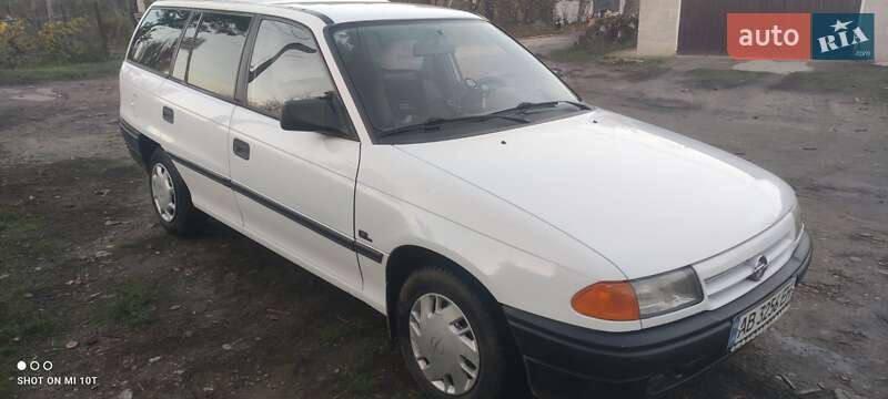 Универсал Opel Astra 1993 в Ямполе фото 6 Универсал Opel Astra 1993 в Ямполе