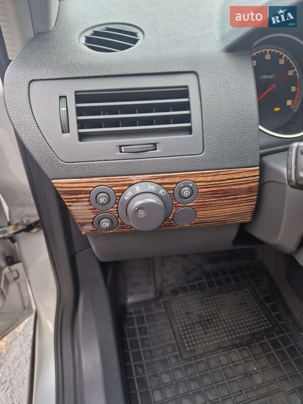 Хэтчбек Opel Astra 2007 в Харькове