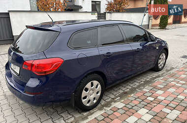 Универсал Opel Astra 2011 в Ужгороде
