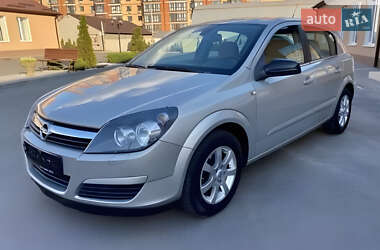Хетчбек Opel Astra 2005 в Дніпрі