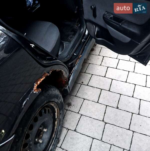 Седан Opel Astra 2006 в Ивано-Франковске