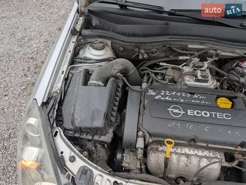 Универсал Opel Astra 2008 в Ровно