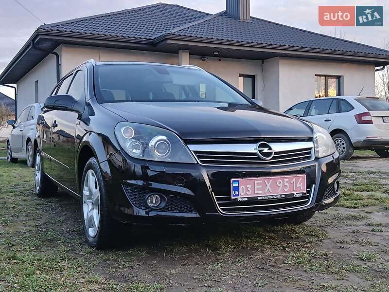 Универсал Opel Astra 2008 в Луцке