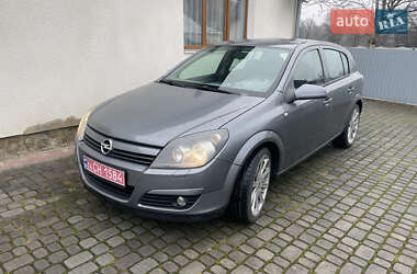 Хэтчбек Opel Astra 2006 в Ивано-Франковске