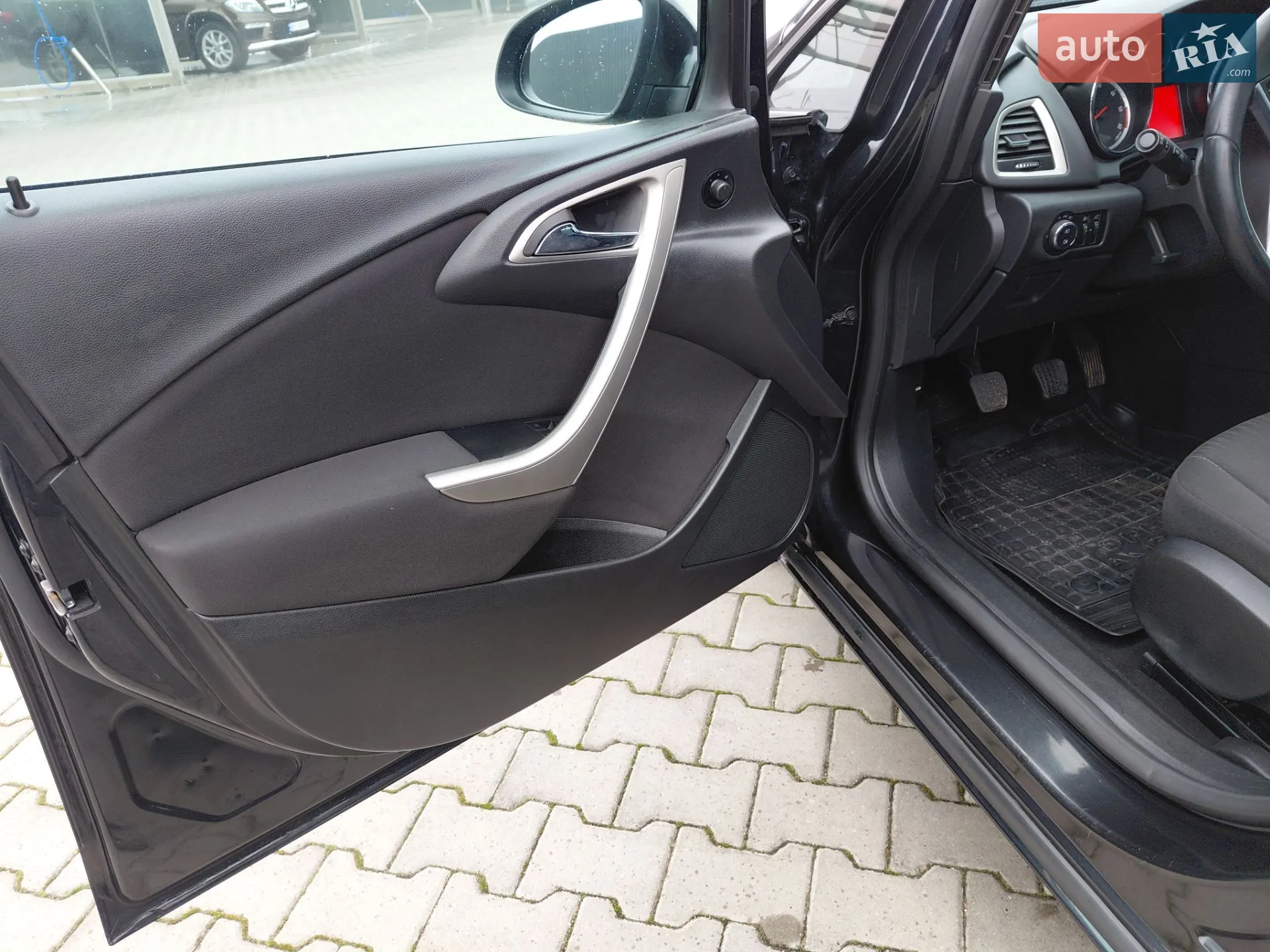 2011 Opel Astra - мініатюра 9