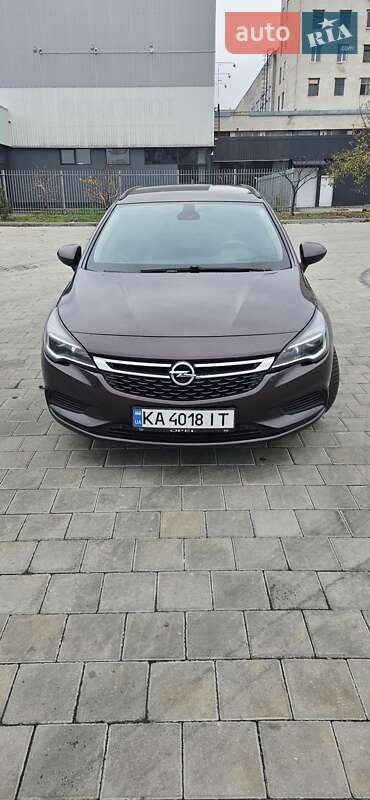 Универсал Opel Astra 2016 в Черкассах
