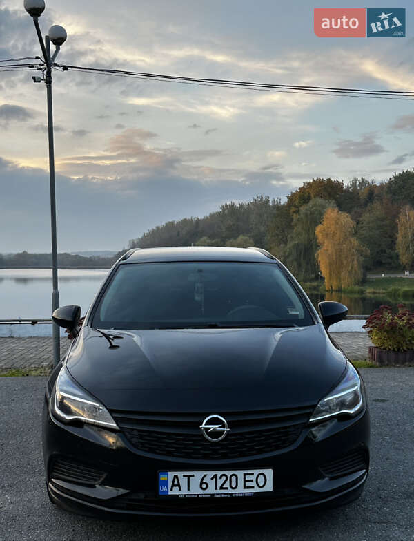 Универсал Opel Astra 2017 в Ивано-Франковске