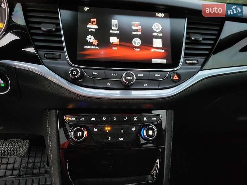 Універсал Opel Astra 2017 в Ужгороді