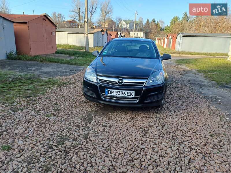 Хетчбек Opel Astra 2009 в Сумах