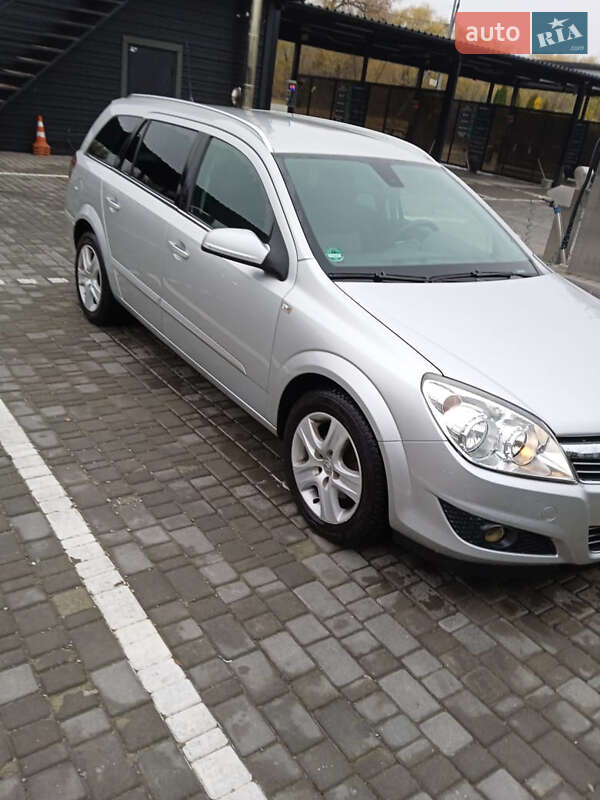 Універсал Opel Astra 2009 в Звягелі фото 3 Універсал Opel Astra 2009 в Звягелі