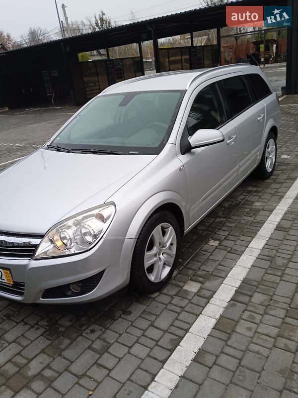 Універсал Opel Astra 2009 в Звягелі фото 13 Універсал Opel Astra 2009 в Звягелі