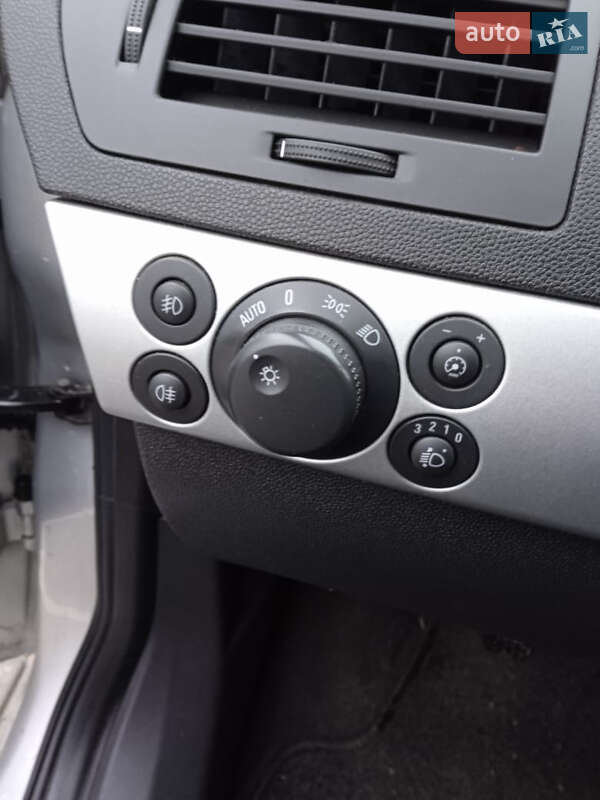 Універсал Opel Astra 2009 в Звягелі фото 12 Універсал Opel Astra 2009 в Звягелі