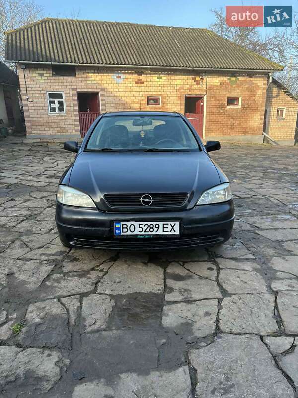 Седан Opel Astra 1998 в Чорткове