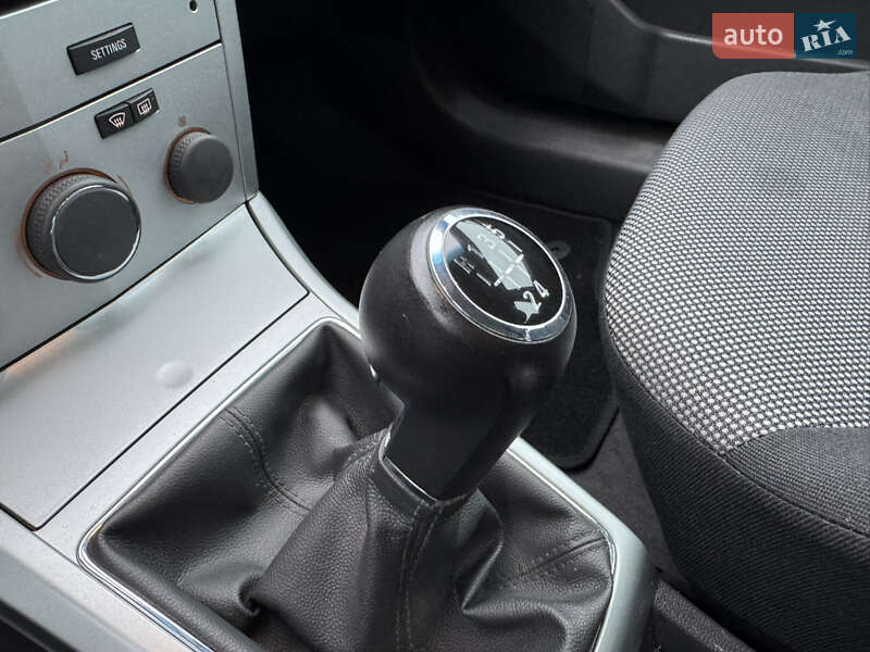 Хетчбек Opel Astra 2009 в Луцьку фото 60 Хетчбек Opel Astra 2009 в Луцьку