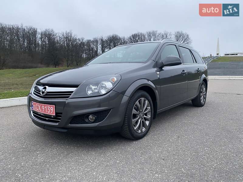 Opel Astra 2010