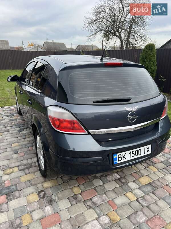 Хэтчбек Opel Astra 2007 в Костополе фото 2 Хэтчбек Opel Astra 2007 в Костополе