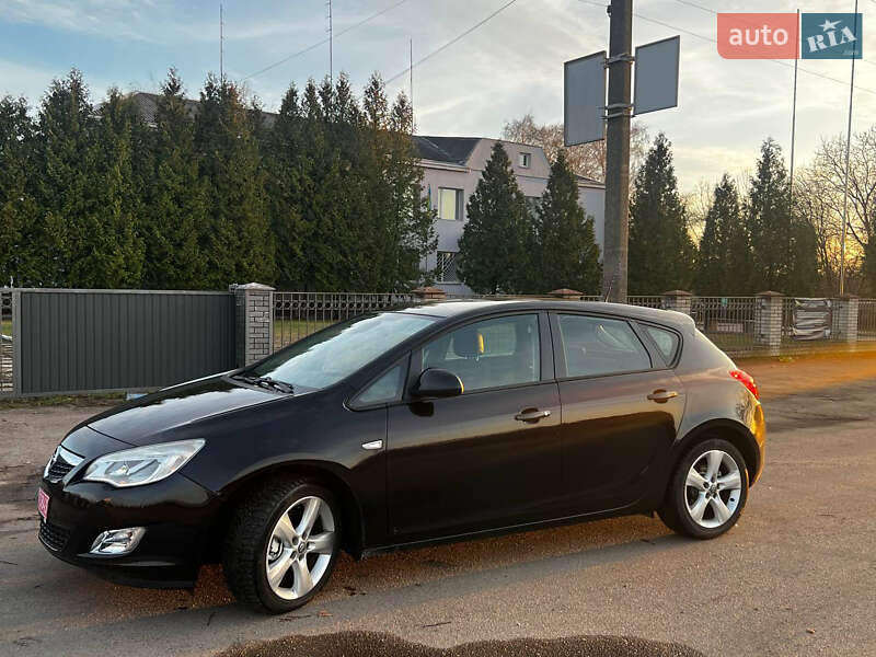 Хетчбек Opel Astra 2009 в Корсунь-Шевченківському
