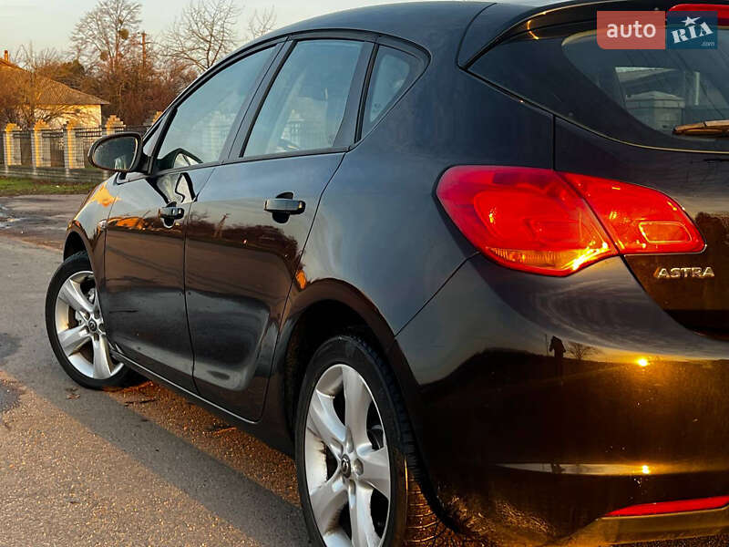 Хетчбек Opel Astra 2009 в Корсунь-Шевченківському