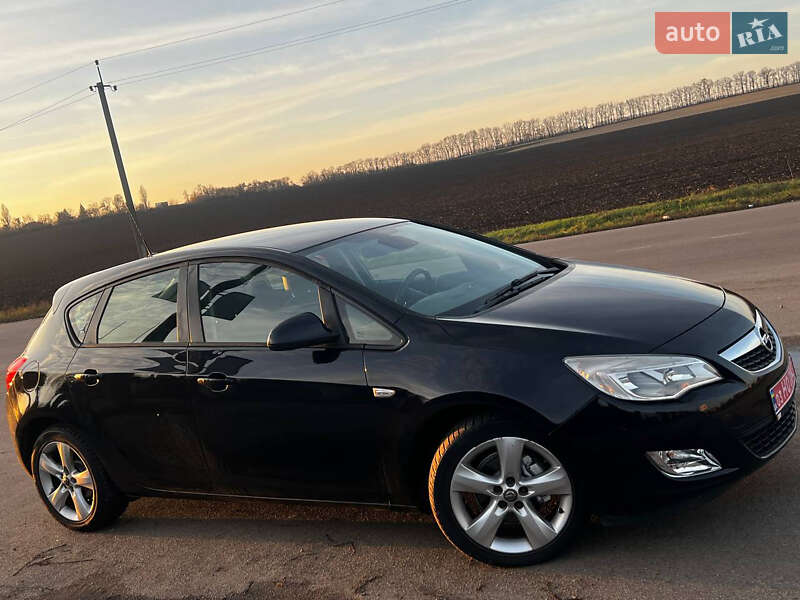 Хетчбек Opel Astra 2009 в Корсунь-Шевченківському