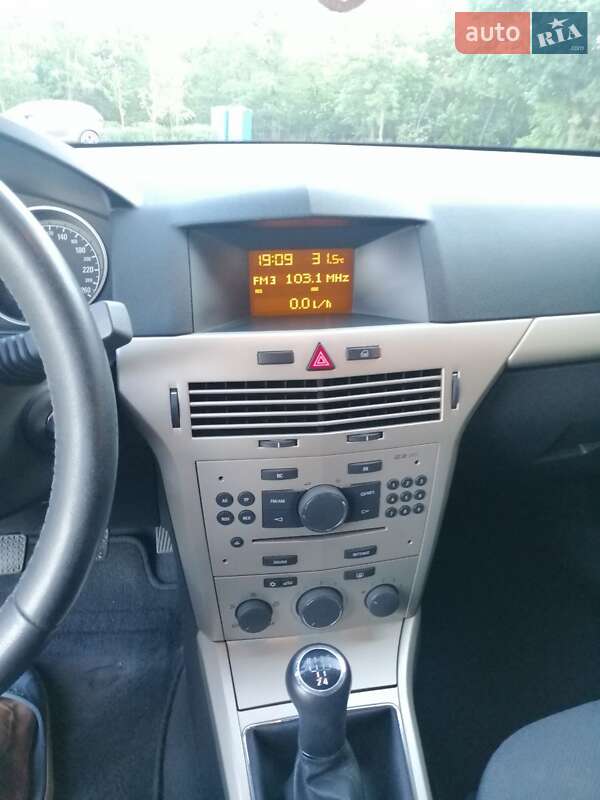 Хетчбек Opel Astra 2008 в Запоріжжі