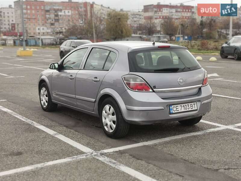Хетчбек Opel Astra 2009 в Чернівцях